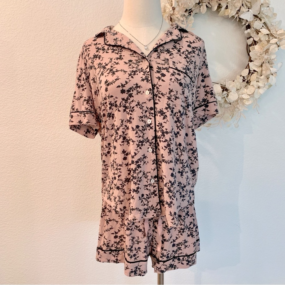 🌹 VS Victoria’s Secret Pink Black Modal Floral Print Pajama Short Set